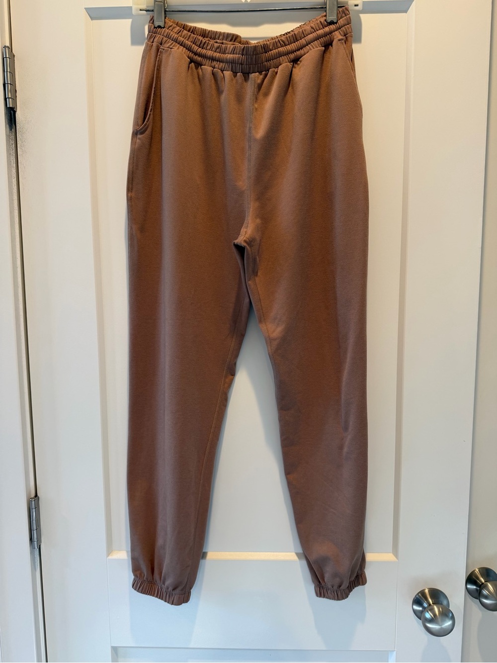Vuori women’s boyfriend Jogger size S